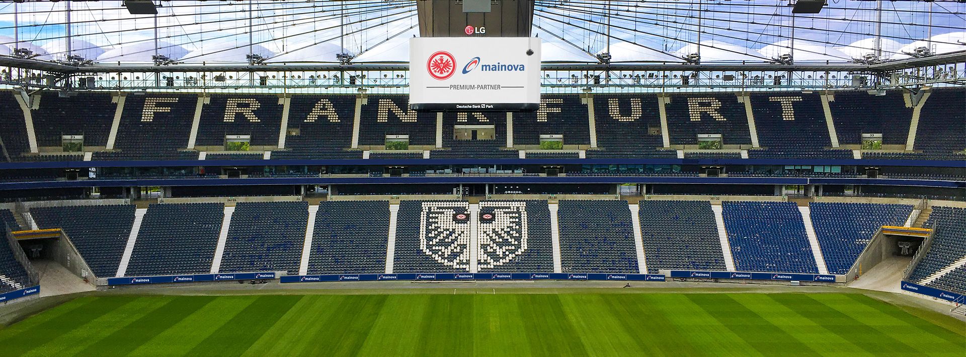 Das Frankfurter Fußballstadion Deutsche Bank Park von innen