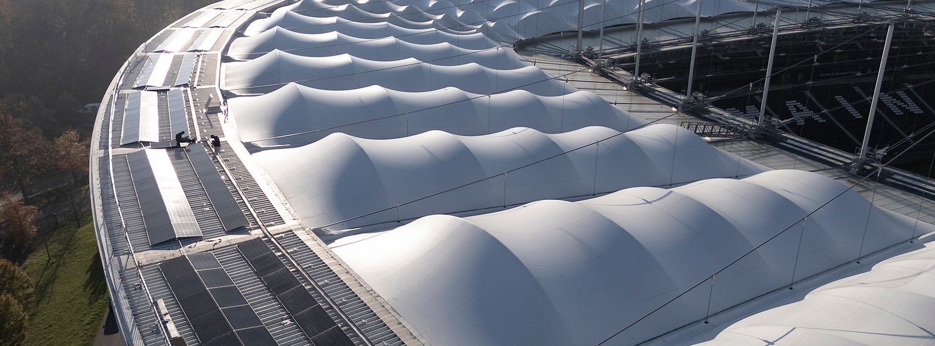 Das Frankfurter Fußballstadion Deutsche Bank Park von oben